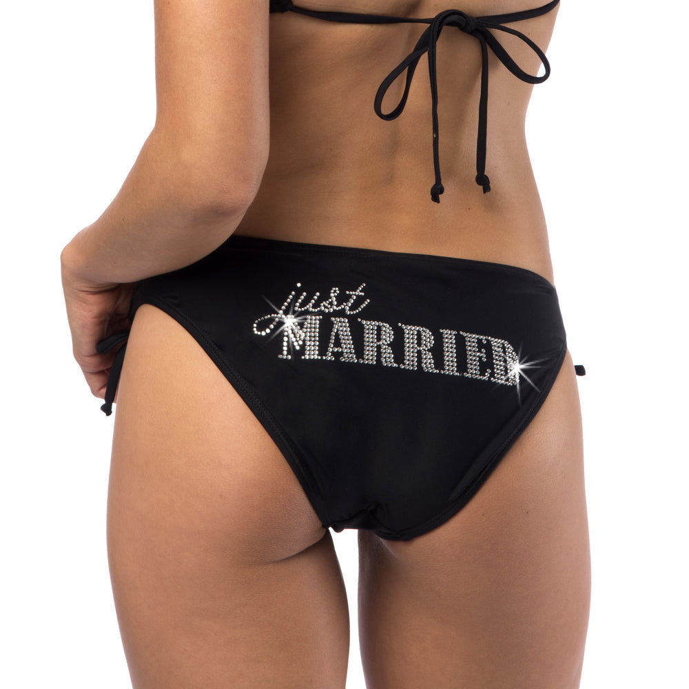 JUST MARRIED Low-Rise Tide Side Bikini Bottoms - Black